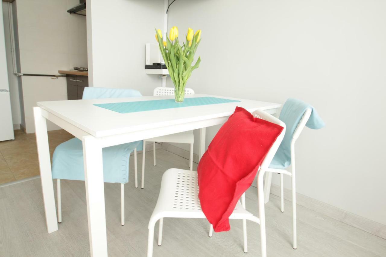 Happy Home Krochmalna Apartment Warschau Exterior foto